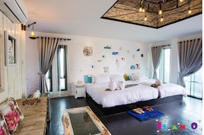 Skrivebord, gratis Wi-Fi, sengetøj