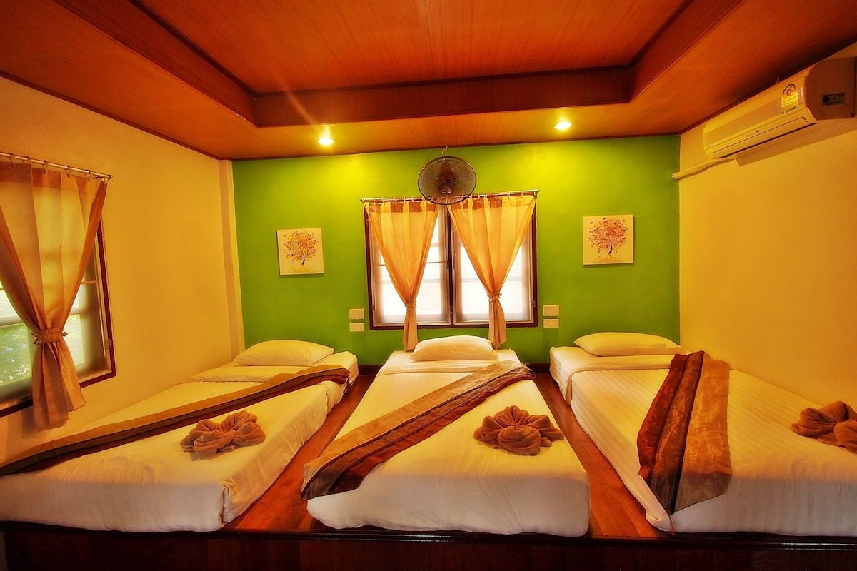 Triple Bungalow | Coffres-forts dans les chambres, bureau, Wi-Fi gratuit