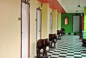 Hallway - Baan Sang Chan Hotel (Cha-am)