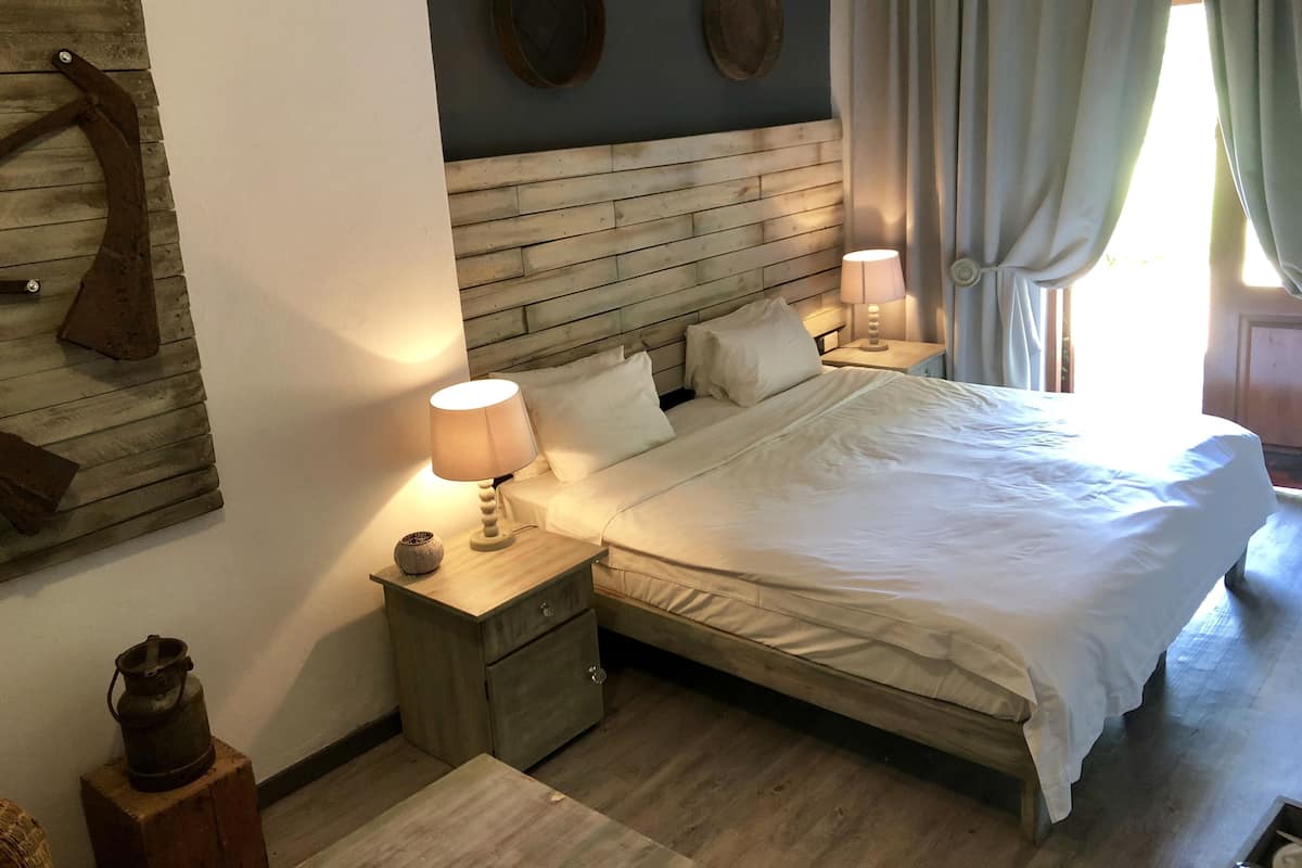 Chambre Double Confort | Bureau, Wi-Fi gratuit, draps fournis