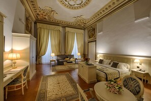 Room - Palazzo Guicciardini (Florence)
