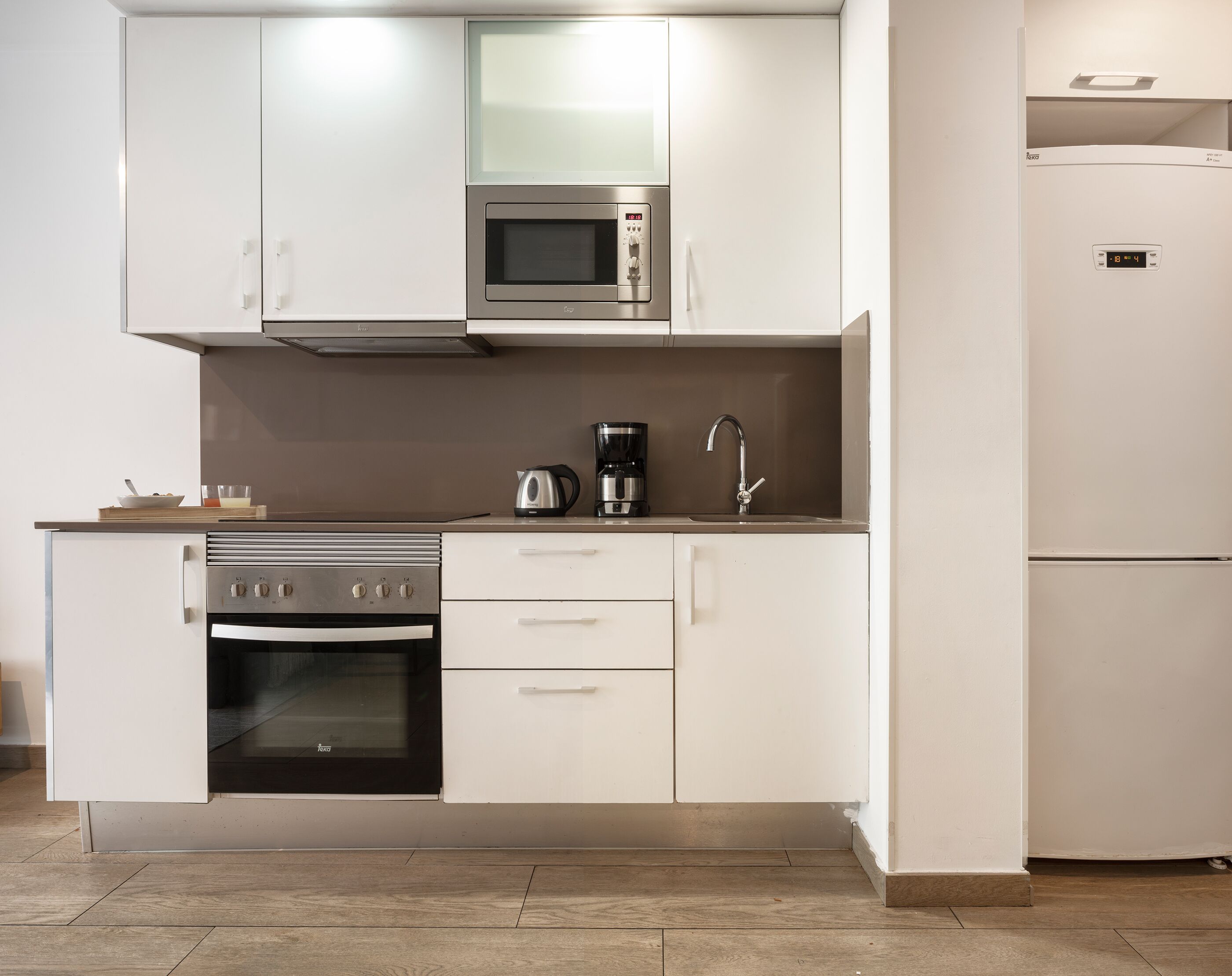 Apartment, 2 Bedrooms | Private kitchen | Full-size fridge, microwave, oven, stovetop