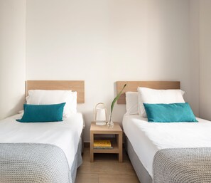 Superior Apartment, 2 Bedrooms | In-room safe, iron/ironing board, free cribs/infant beds, free WiFi - Feelathome Plaza Apartments (Barcelona)