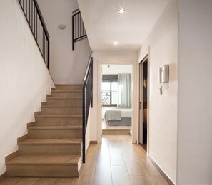 Apartment (Duplex) | Wohnbereich | Flachbildfernseher, DVD-Player