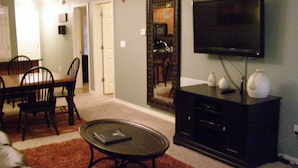 2 Bedroom Condo, No Lake View | Living room - The Majestic (Branson)