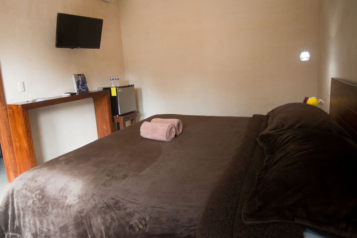 1 camera, minibar, una cassaforte in camera, Wi-Fi gratuito