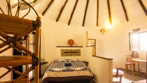 Suite estándar, 1 cama de matrimonio con sofá cama, vistas al jardín | Vistas desde la habitación