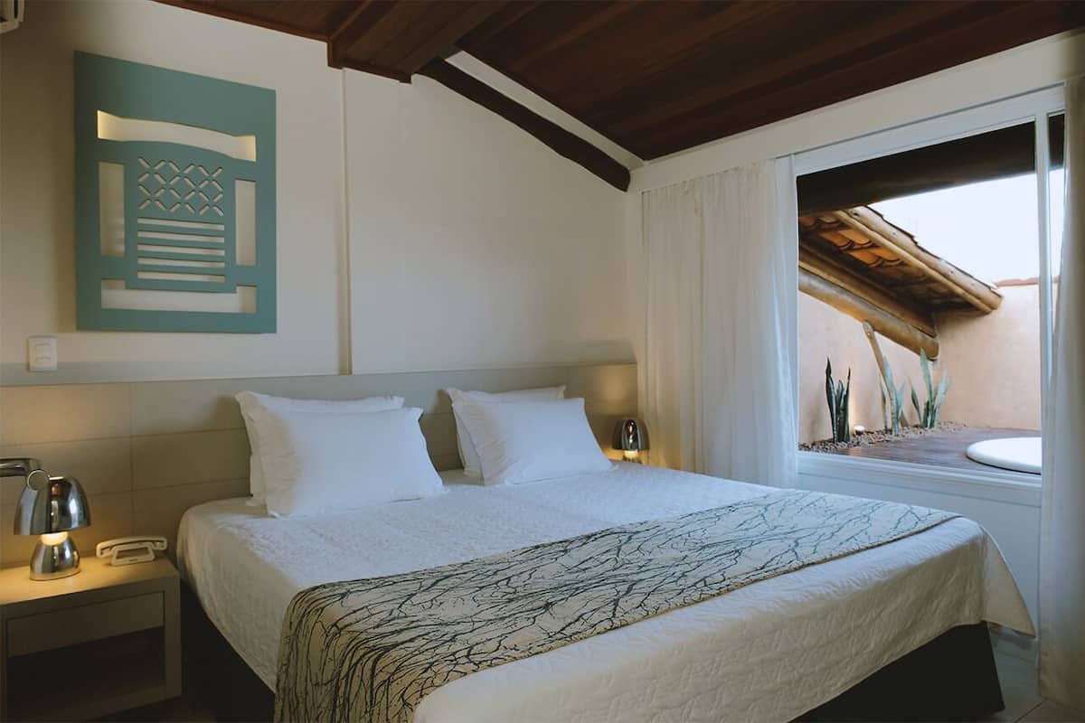 Suite Premium com Varanda e Jacuzzi