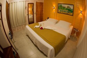 Minibar, in-room safe, free WiFi - Pousada Fortaleza (Fernando de Noronha)