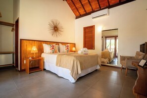 洋房, 私人泳池, 花園景觀 | 書桌、筆電工作空間、遮光布/窗簾、免費無線上網