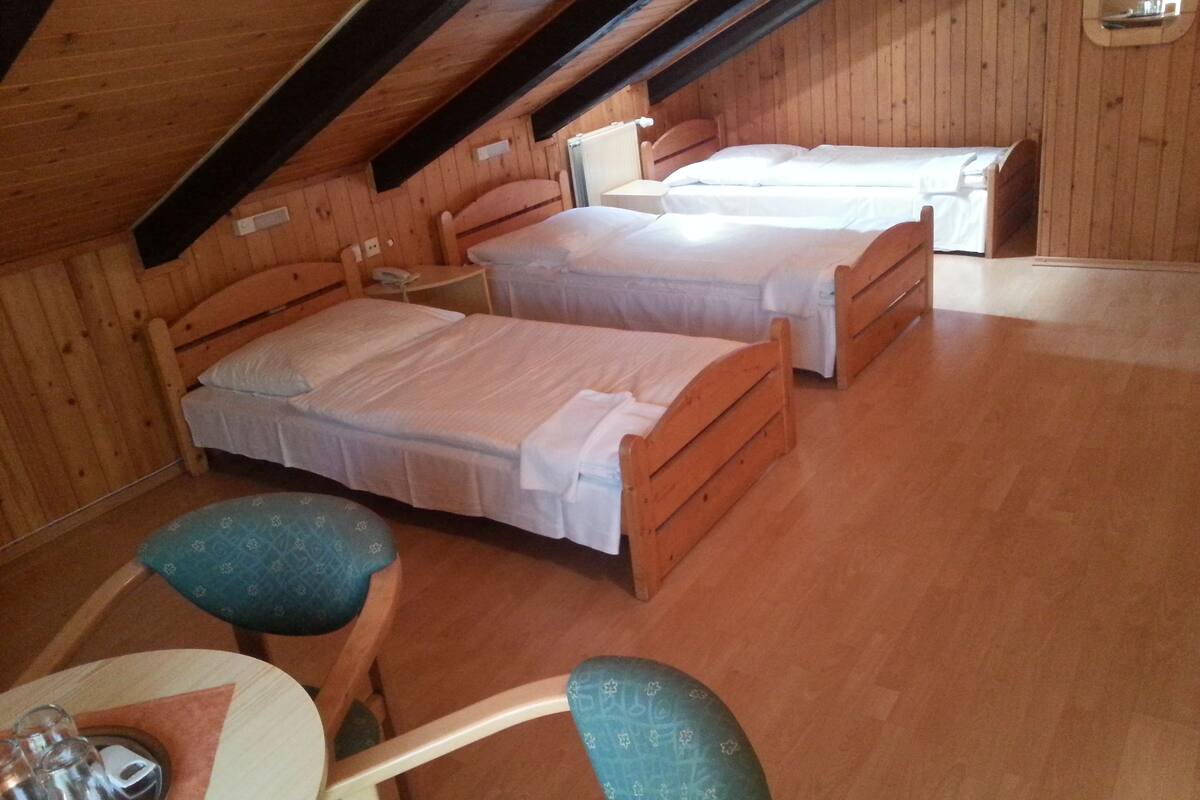 Triple Room