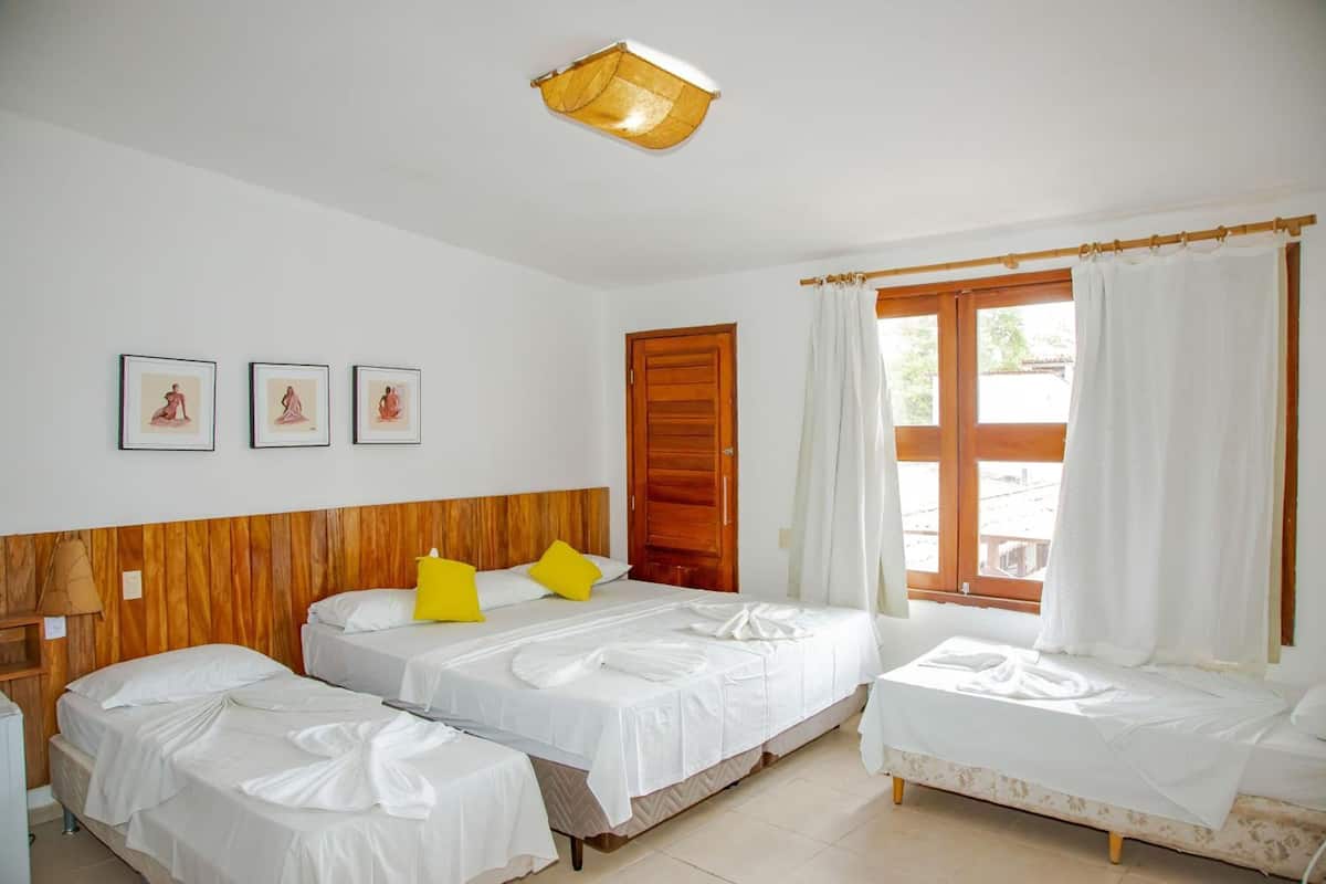 Coffres-forts dans les chambres, Wi-Fi gratuit, draps fournis