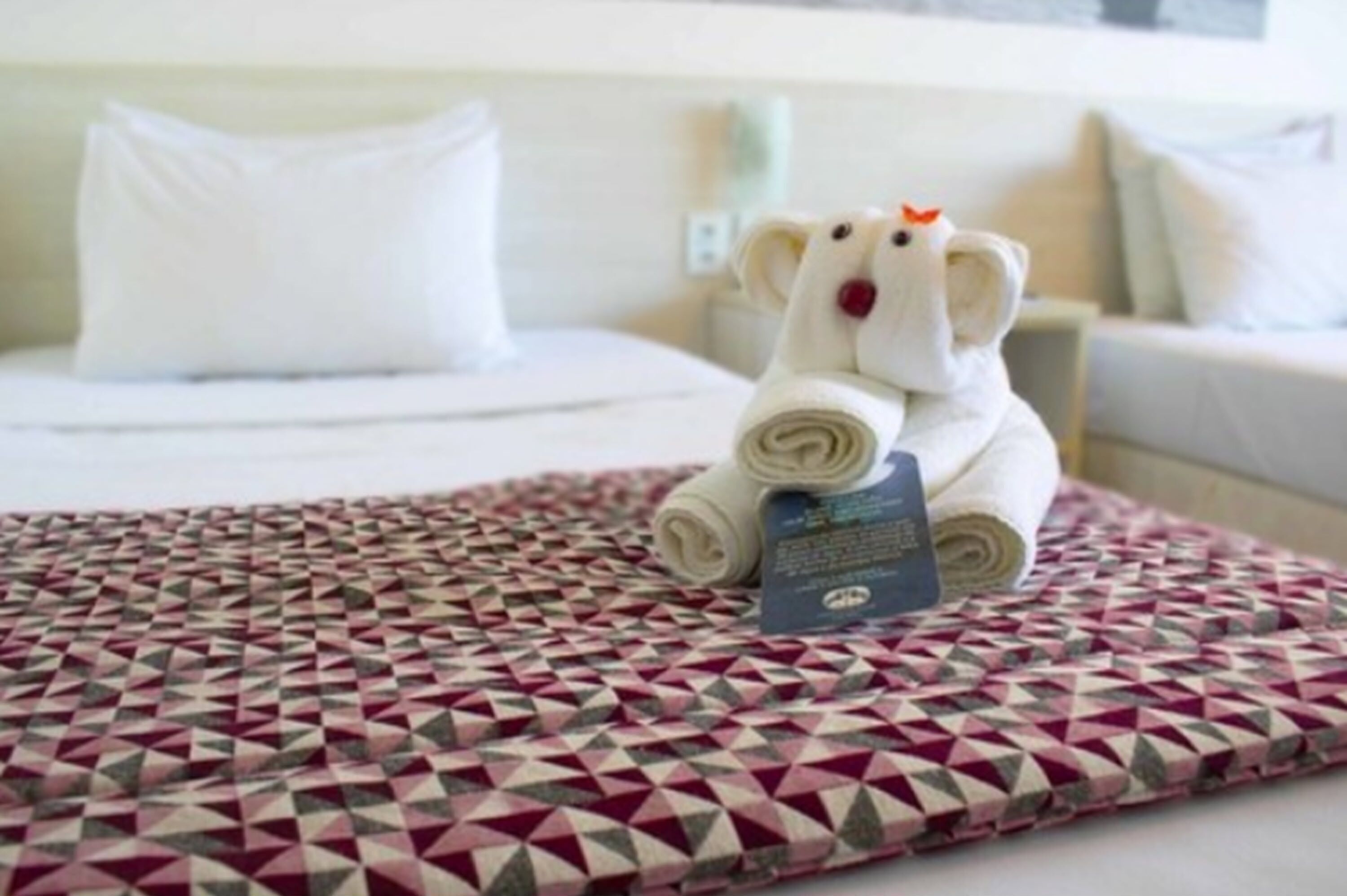 ميني بار وخزنة داخل الغرفة وواي فاي مجانًا