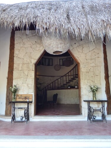 Hotel & Hostel El Punto