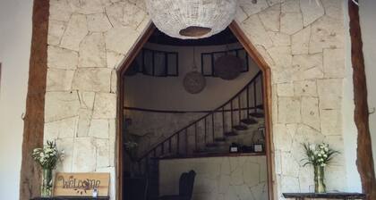 Hotel & Hostel El Punto