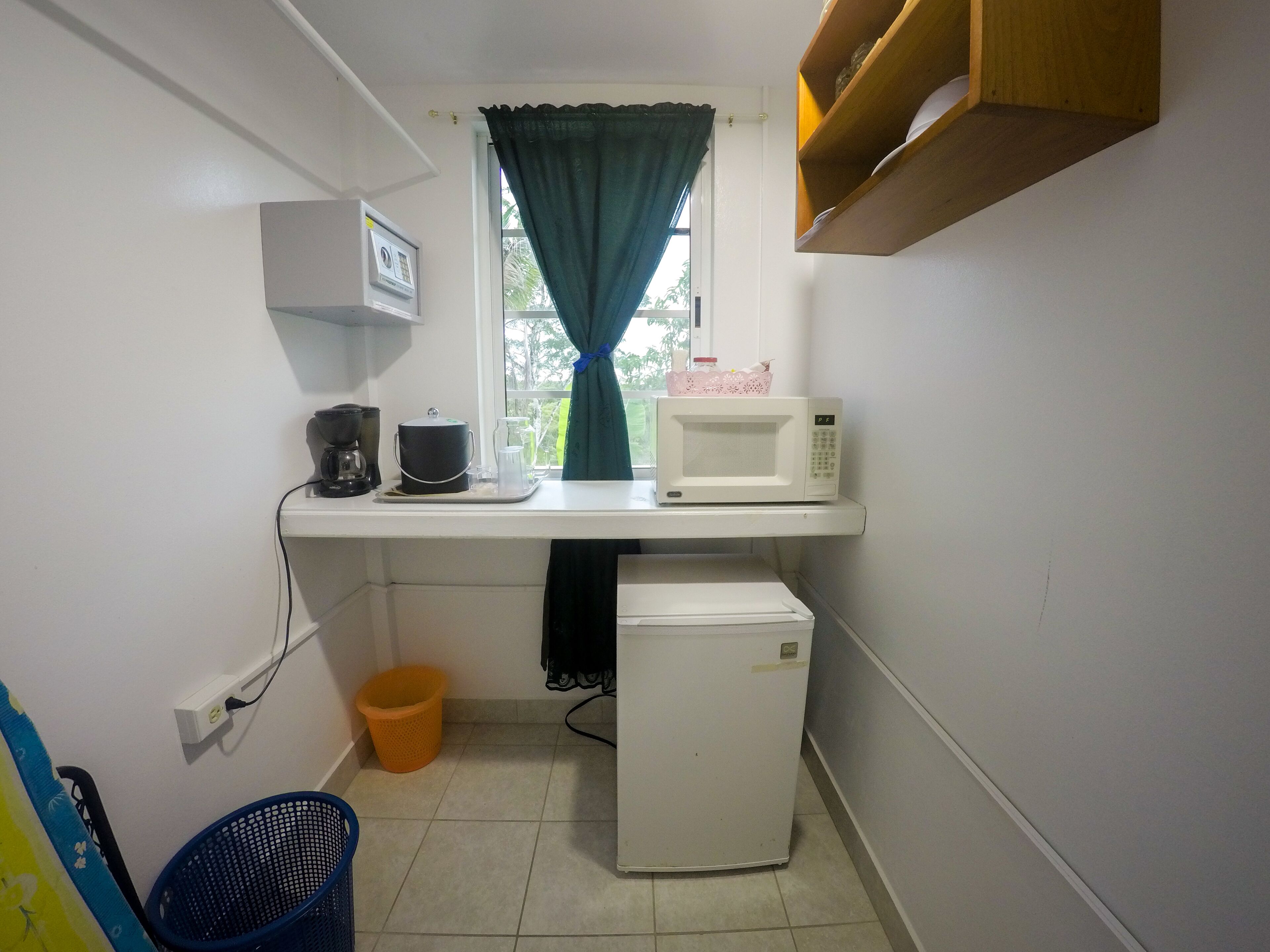 deluxe room, balcony | private kitchenette