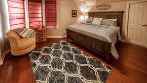 Unclassified image, 4 of 9, button - The Residence (Branson)