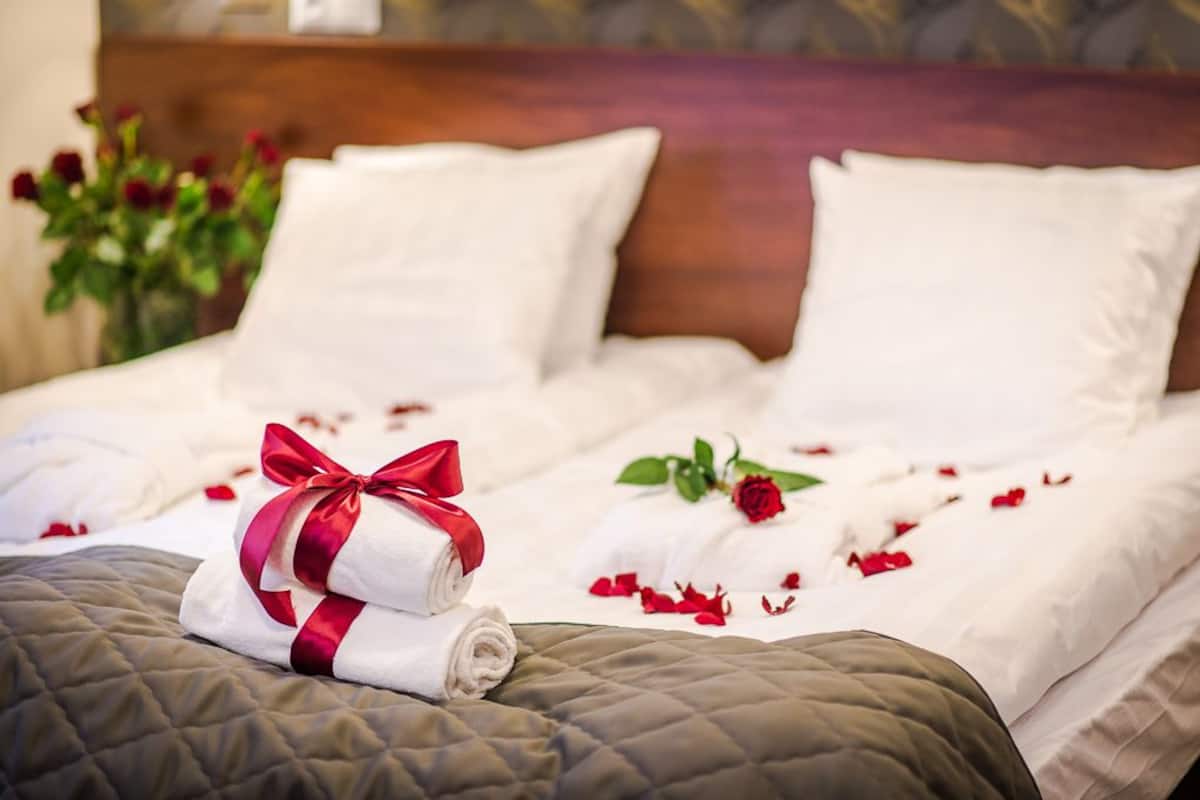 double room | minibar, in-room safe, desk, blackout curtains