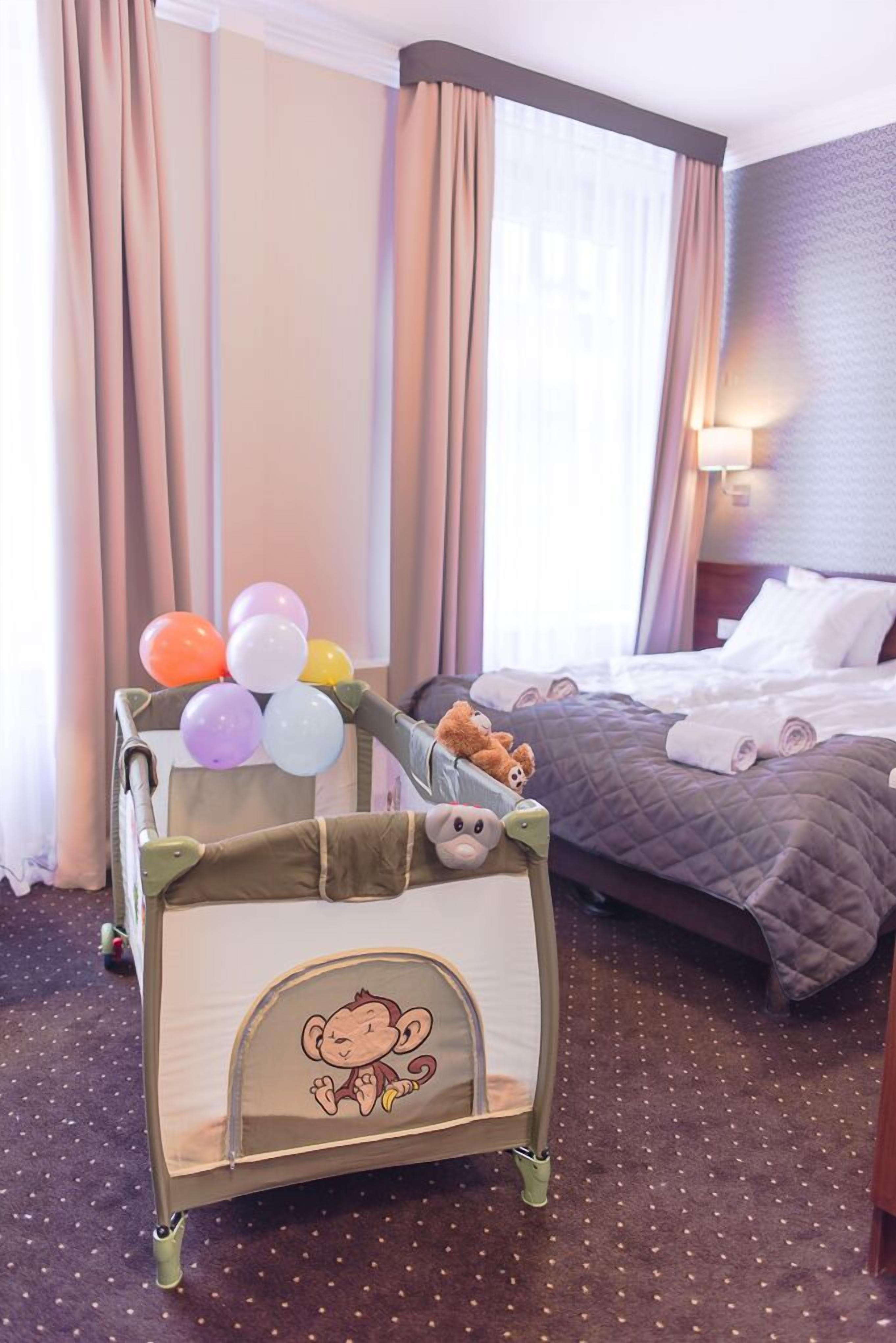 minibar, in-room safe, desk, blackout curtains