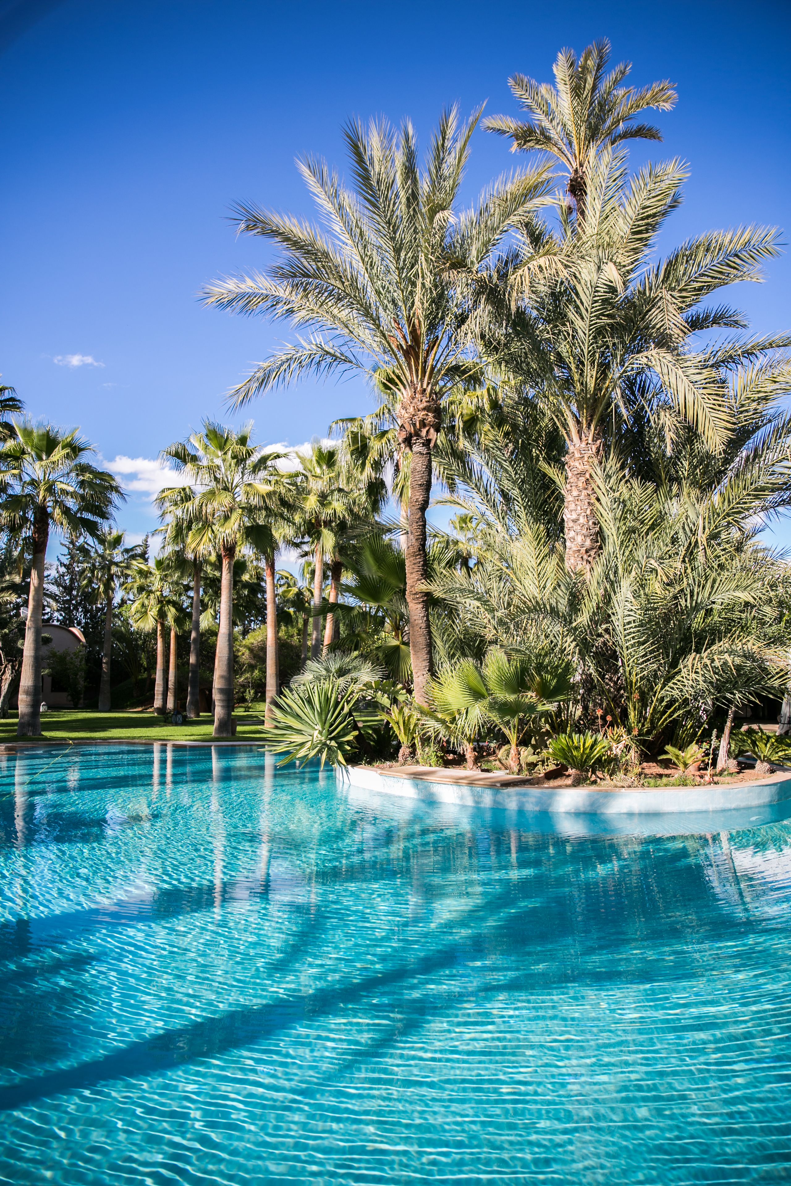 3 outdoor pools, sun loungers