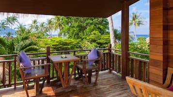 Deluxe kamer | Uitzicht vanaf balkon