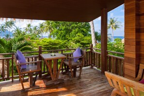 Phòng Deluxe | Quang cảnh ban công