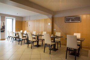 Daily buffet breakfast (EUR 10 per person)