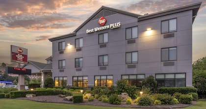 Best Western Plus Castlerock Inn & Suites