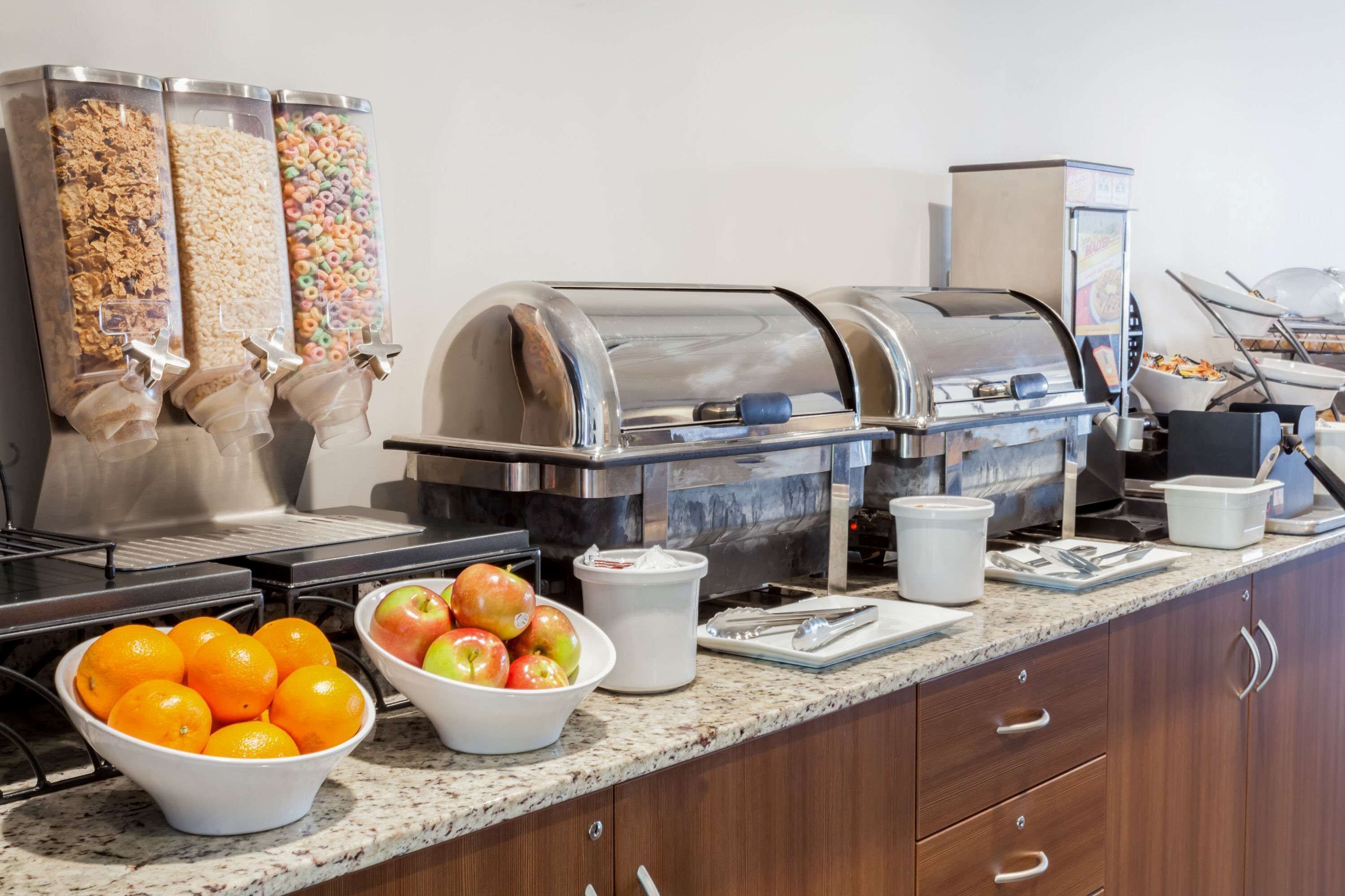 free daily on-the-go breakfast