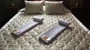 Premium bedding, desk, soundproofing, free WiFi