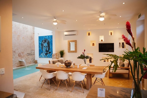 Family Room | Living area | LED TV, tablet, iPod dock - Billini Hotel, Historic Luxury (Santo Domingo)