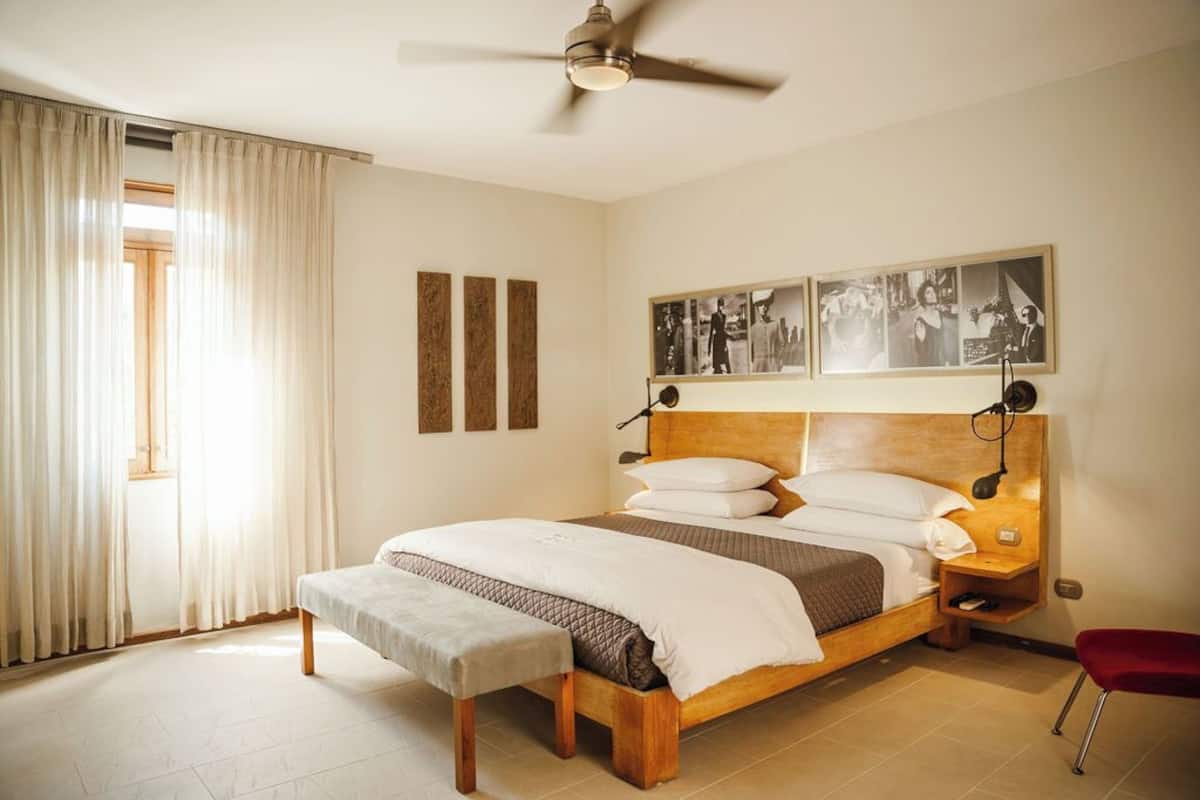 Suite – deluxe, 1 kingsize-seng (Cathedral View) | Sengetøy av topp kvalitet, dundyner og senger med overmadrass