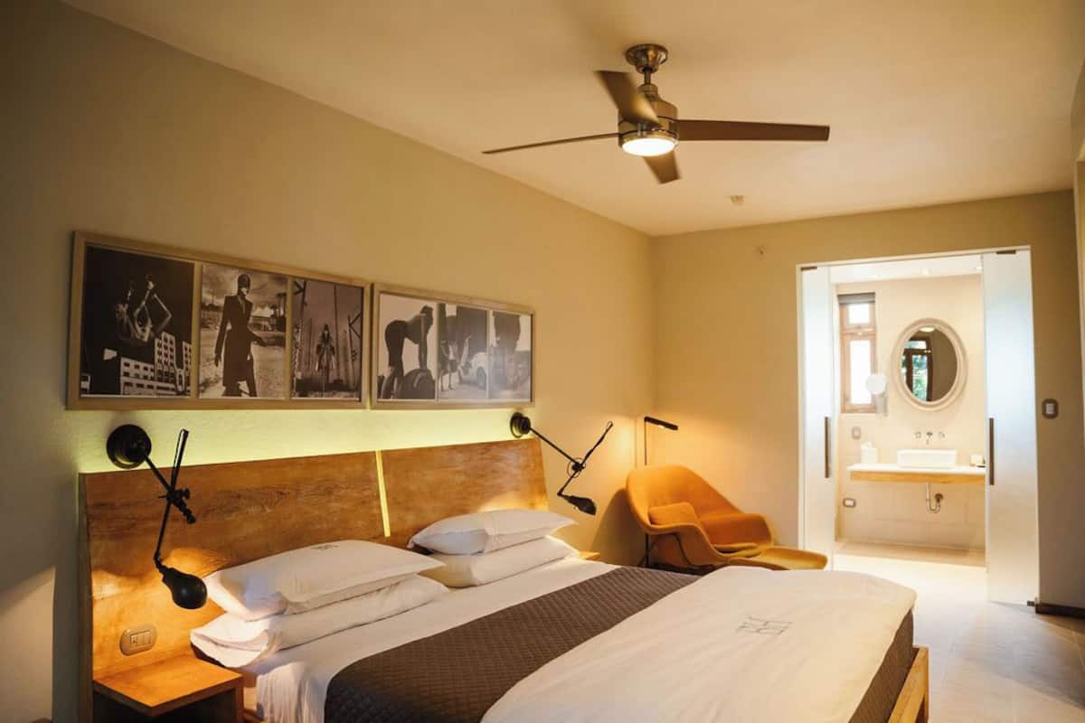 Suite, 1 kingsize-seng (Garden Side) | Sengetøy av topp kvalitet, dundyner og senger med overmadrass