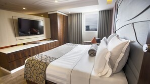 Premium bedding, in-room safe, desk, soundproofing