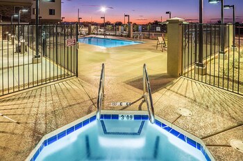 Staybridge Suites Phoenix - Chandler by IHG