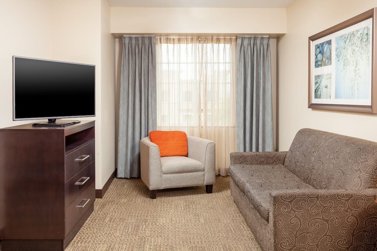 1 bedroom, in-room safe, desk, iron/ironing board