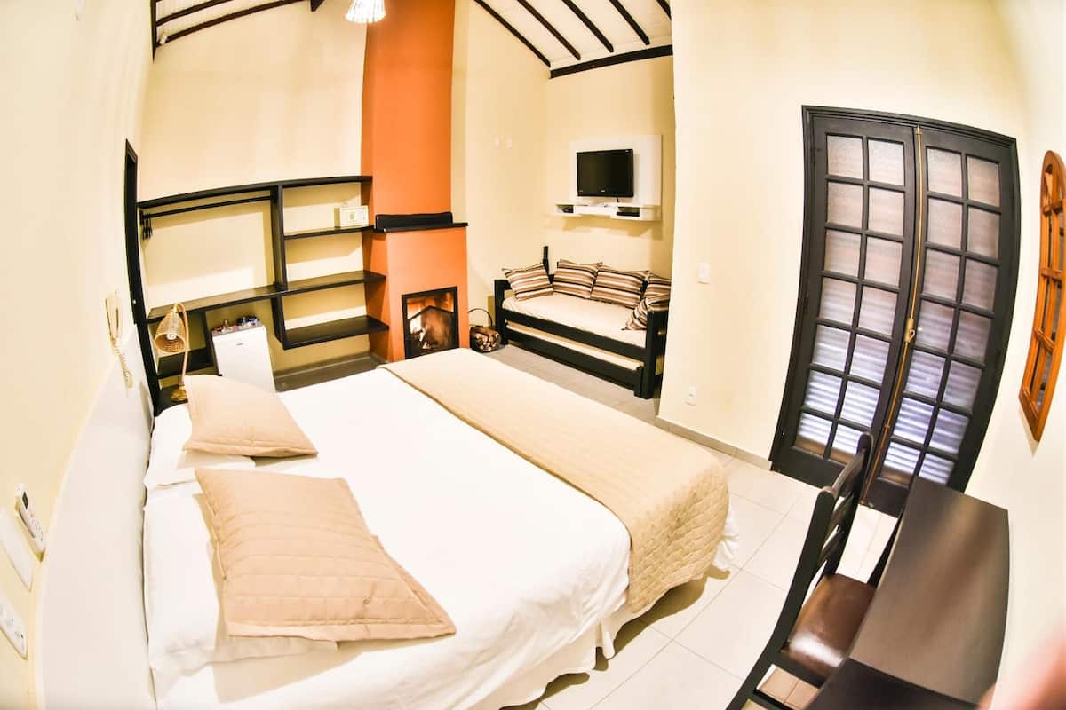 Premium bedding, minibar, in-room safe, desk