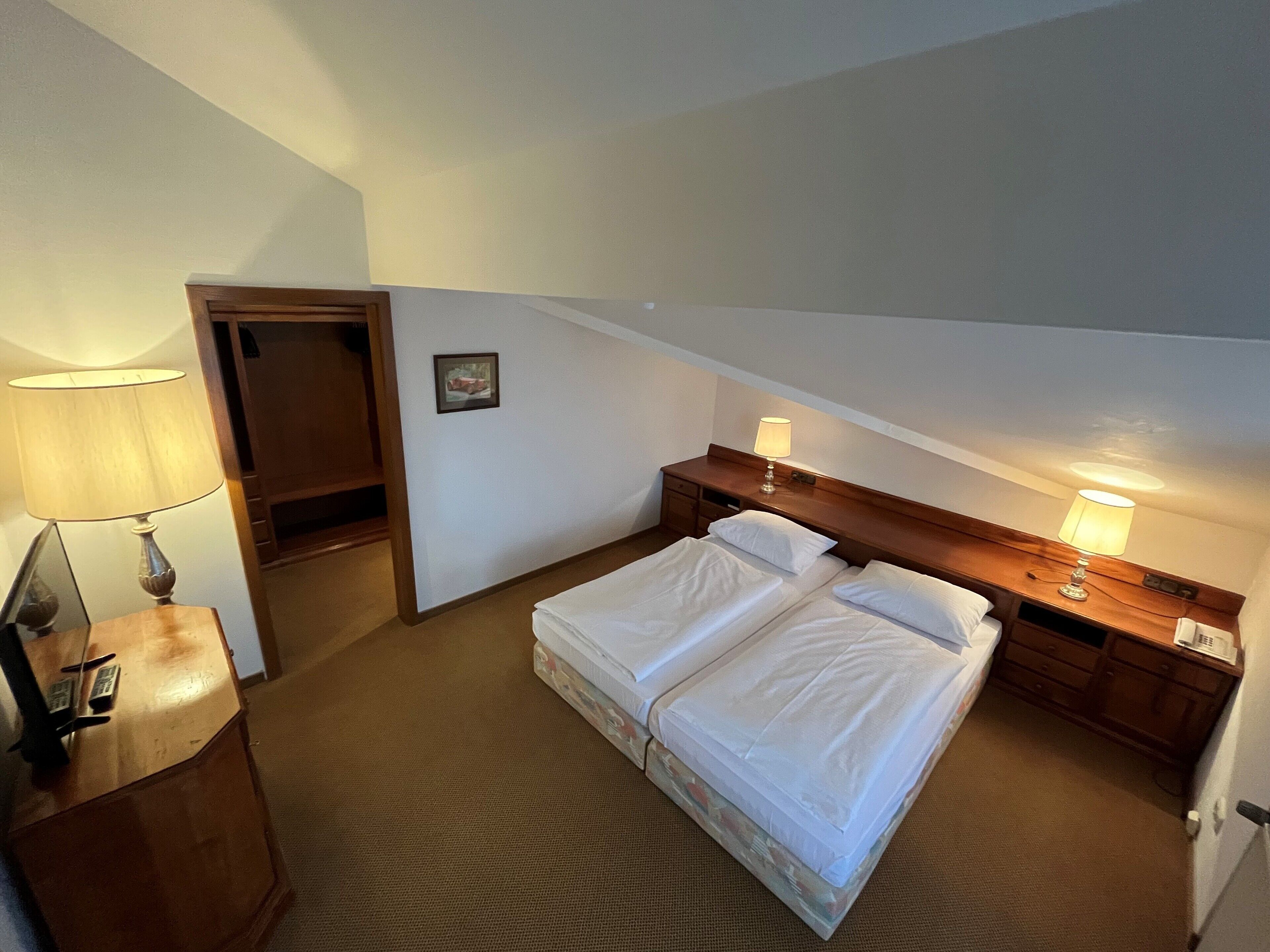 suite | 1 bedroom, premium bedding, down duvets, in-room safe