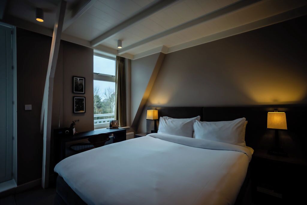 Standard Double Room, 1 Queen Bed | Premium bedding, minibar, in-room safe, individually furnished