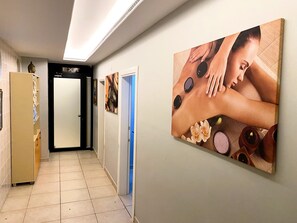 Steam room, Turkish bath/hammam, massages