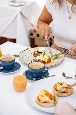 Free daily English breakfast - Feversham Arms Hotel & Verbena Spa (York)