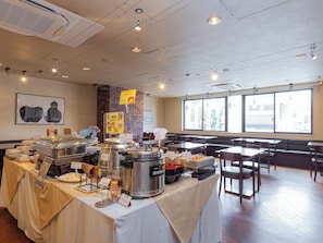Daily buffet breakfast for a fee