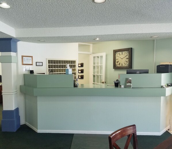 Reception - Condotels (Lansing)