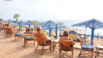 3 Bars/Lounges, Poolbar, Strandbar