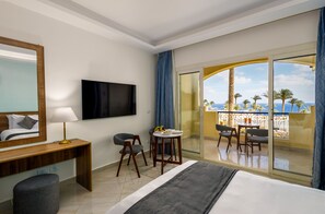 Deluxe Room, 1 Double Bed, Sea View | Pillowtop beds, minibar, in-room safe, blackout drapes - Grand Oasis Resort (Sharm El Sheikh)