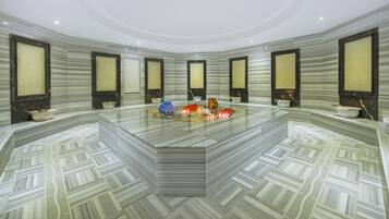 Salas de tratamiento para parejas, sauna y baño turco o hammam
