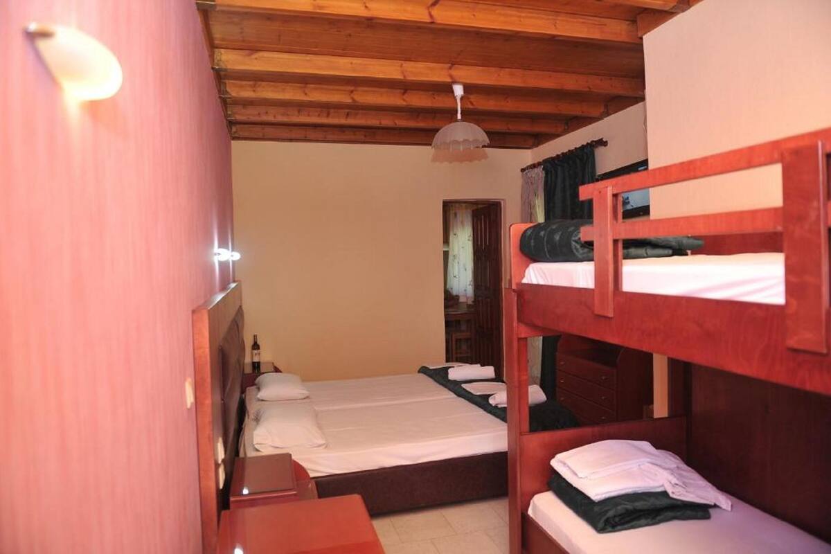 Blackout drapes, soundproofing, cribs (free), WiFi (free)