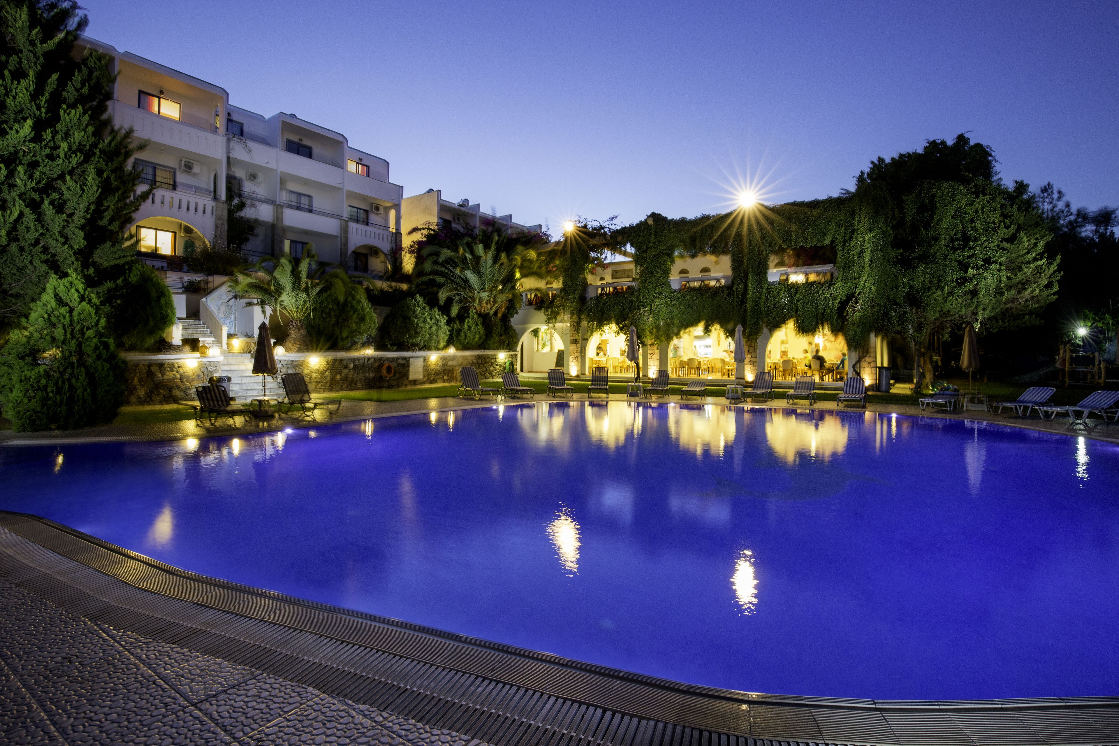 季節性室外游泳池