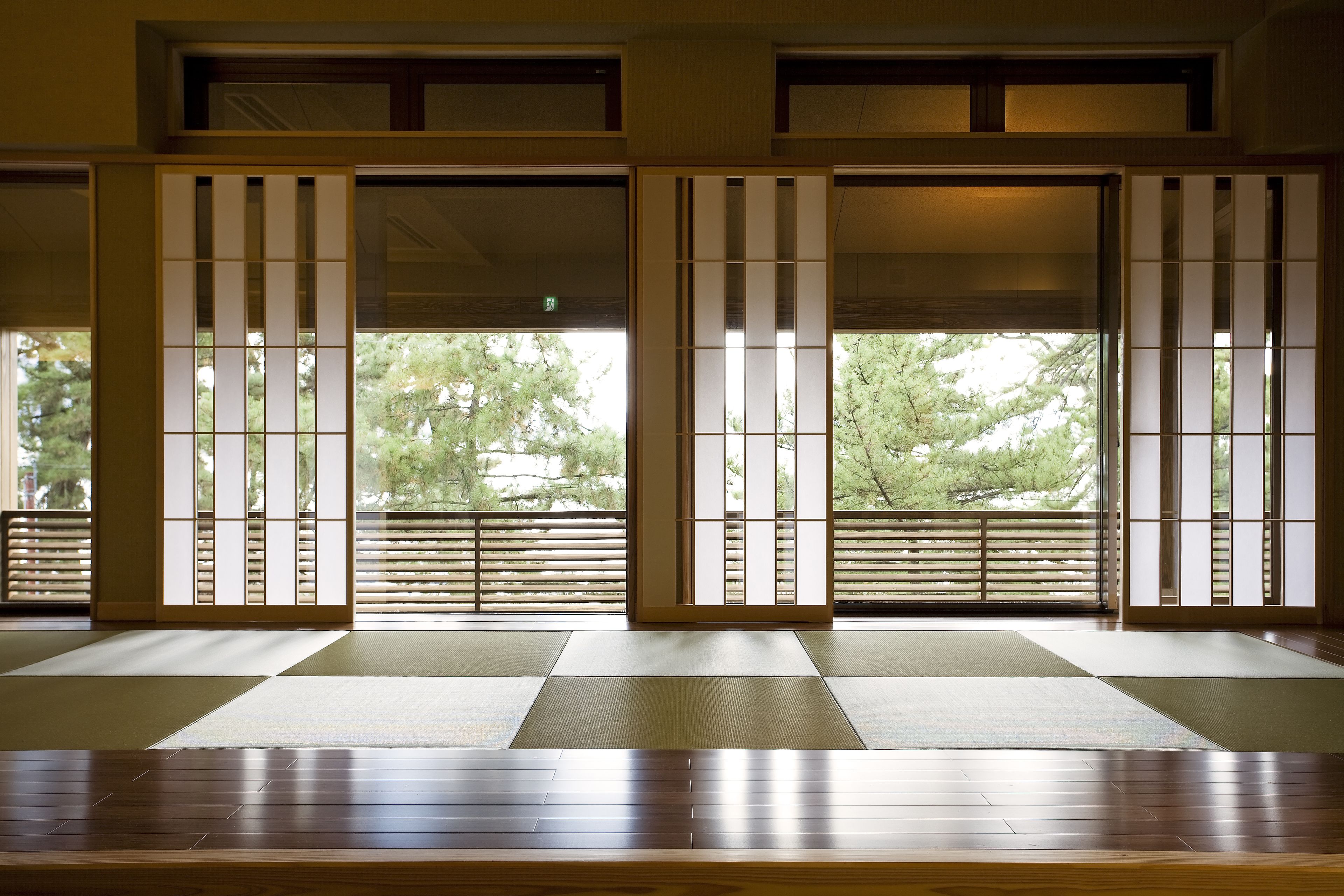 body treatments, aromatherapy, facials, ayurvedic treatments, massages