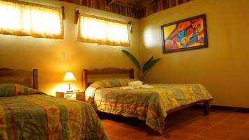 Standard Quadruple Room | Soundproofing, free WiFi, bed sheets